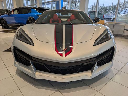 Used 2024 Chevrolet Corvette Z06 w/ Battery Protection Package image 2