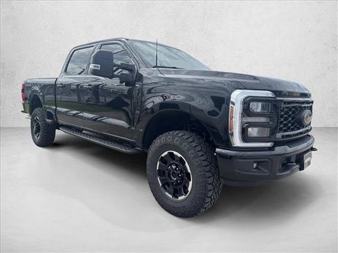 New 2026 Ford F250 XLT w/ XLT Premium Package AWD/4WD image 7
