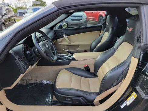 Used 2011 Chevrolet Corvette Grand Sport w/ Preferred Equipment Group RWD image 2