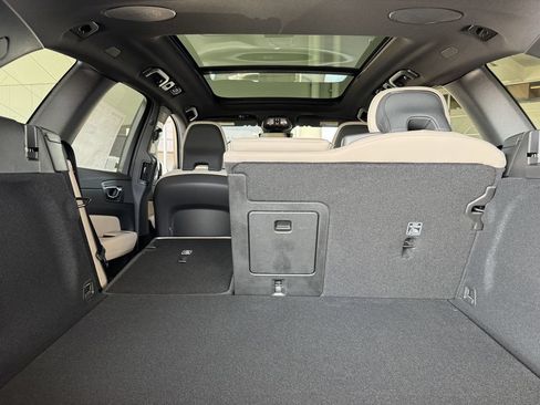 New 2026 Volvo XC60 T8 Plus w/ Protection Package Premier AWD/4WD image 52