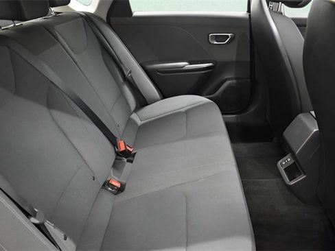 Used 2025 Kia K4 image 19