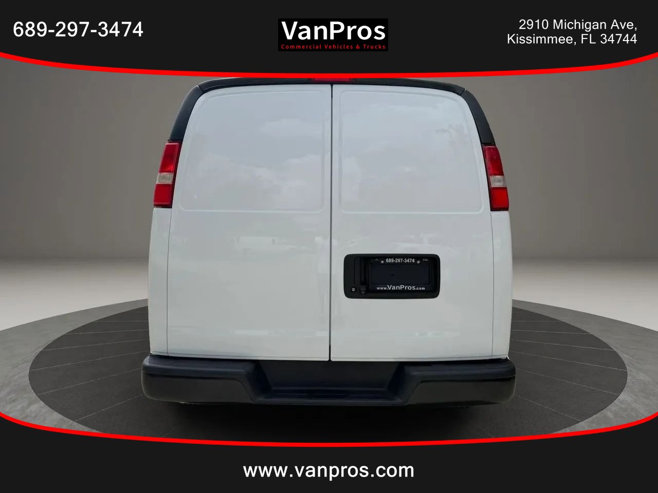 Used 2022 Chevrolet Express 2500 w/ Driver Convenience Package RWD image 4