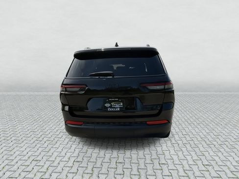 Used 2024 Jeep Grand Cherokee L Laredo AWD/4WD image 7