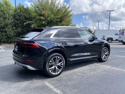 Used 2024 Audi Q8 Prestige AWD/4WD image 9