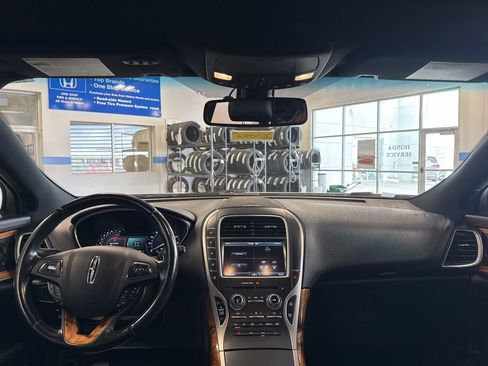 Used 2016 Lincoln MKX Select w/ Select Plus Package image 9