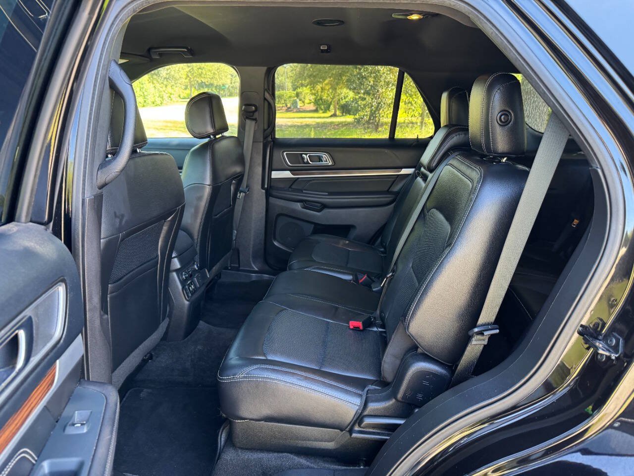 Used 2016 Ford Explorer Limited AWD/4WD image 12