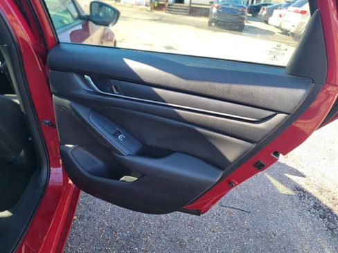 Used 2020 Honda Accord Sport image 14