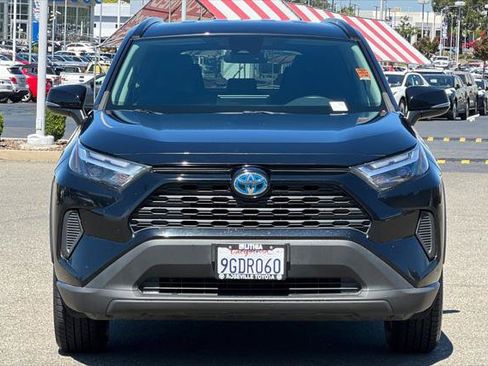 Certified 2023 Toyota RAV4 LE AWD/4WD image 10