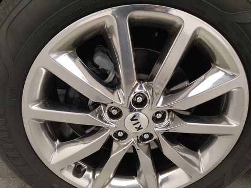 Used 2016 Kia Sorento SX image 31