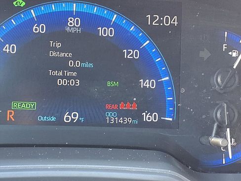 Used 2022 Toyota Corolla LE image 27