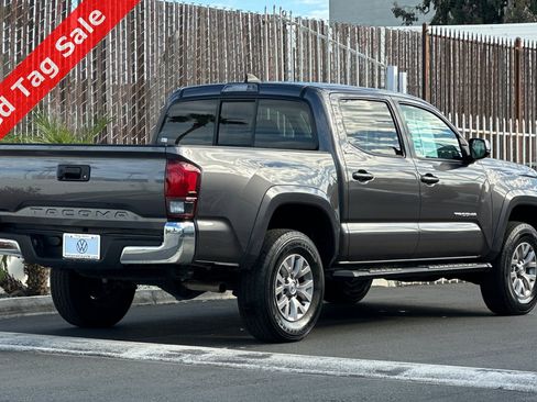 Used 2019 Toyota Tacoma SR5 image 4