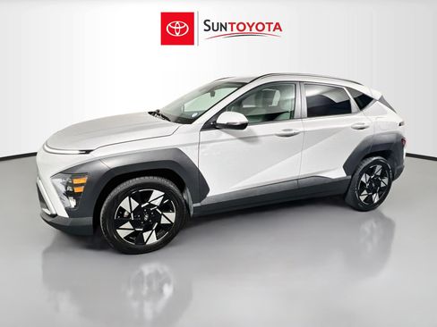 Used 2025 Hyundai Kona SEL FWD image 9