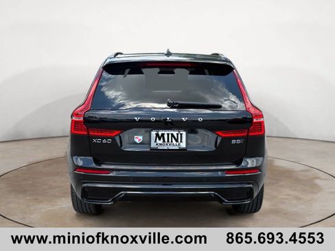 Used 2023 Volvo XC60 B5 Plus AWD/4WD image 4