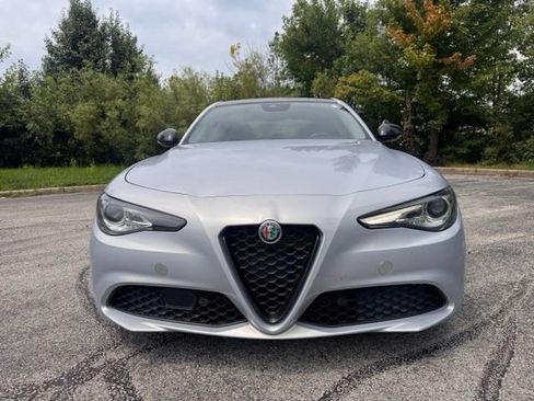 Used 2021 Alfa Romeo Giulia Ti w/ Nero Edizione RWD image 6