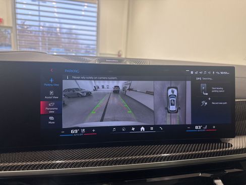 Used 2025 BMW X5 M60i image 24