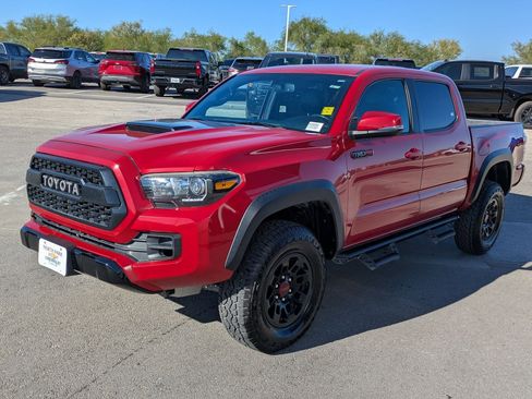 Used 2017 Toyota Tacoma 4x4 Double Cab image 6