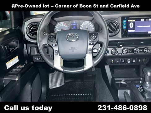 Used 2019 Toyota Tacoma TRD Off-Road w/ Technology Package image 15