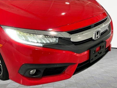 Used 2017 Honda Civic Touring image 32
