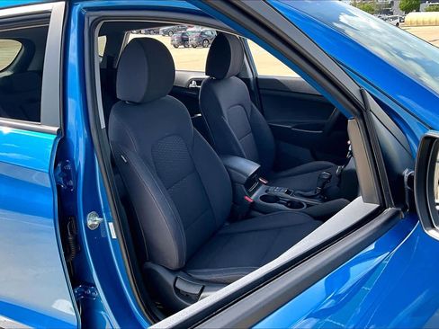 Used 2021 Hyundai Tucson SE w/ Cargo Package image 9