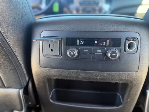 Used 2016 Chevrolet Suburban LS image 41