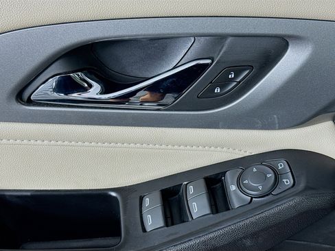 Used 2024 Chevrolet Traverse LS w/ Safety Package image 23