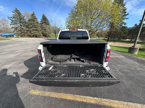Used 2024 Nissan Frontier SL w/ Technology Package image 10