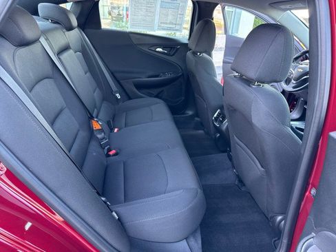 Used 2018 Chevrolet Malibu LT FWD image 26