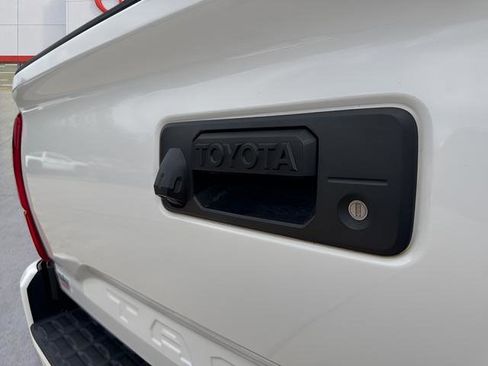 Used 2019 Toyota Tacoma SR w/ SR Convenience Package image 11