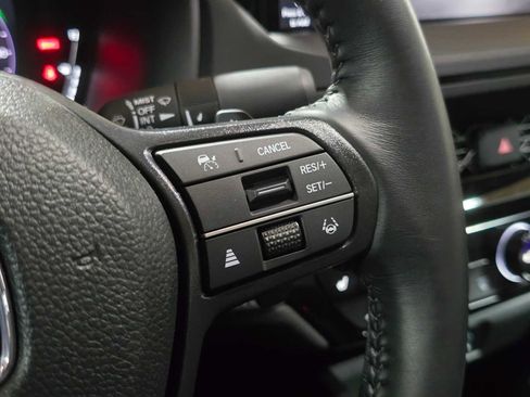 Used 2025 Honda Accord Sport image 37