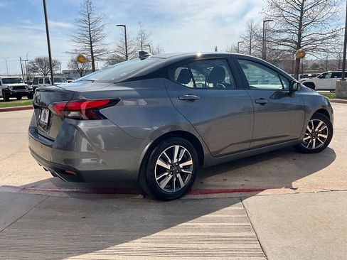 Used 2025 Nissan Versa SV image 6