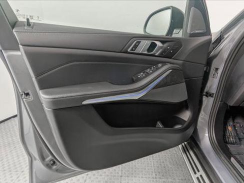 Used 2025 BMW X5 sDrive40i w/ Climate Comfort Package RWD image 13