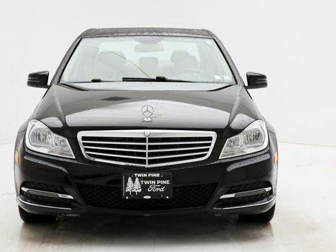 Used 2013 Mercedes-Benz C 300 4MATIC Sedan image 4