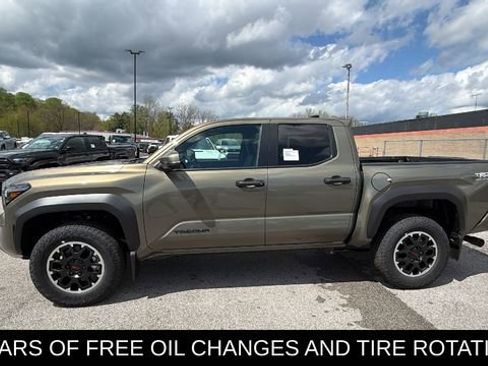 New 2026 Toyota Tacoma TRD Off-Road AWD/4WD image 2