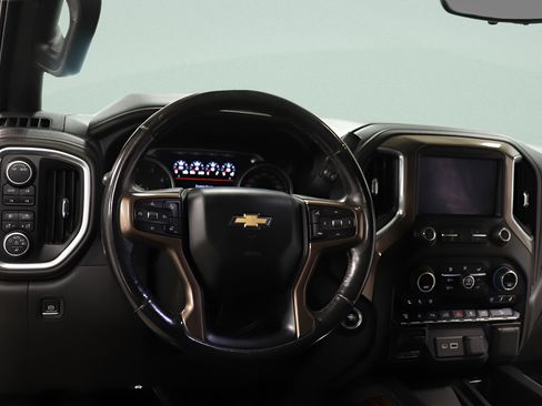Used 2023 Chevrolet Silverado 2500 High Country w/ Z71 Off-Road Package AWD/4WD image 9