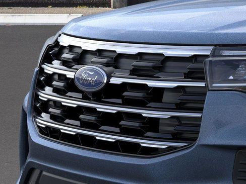 Used 2026 Ford Explorer Active image 17