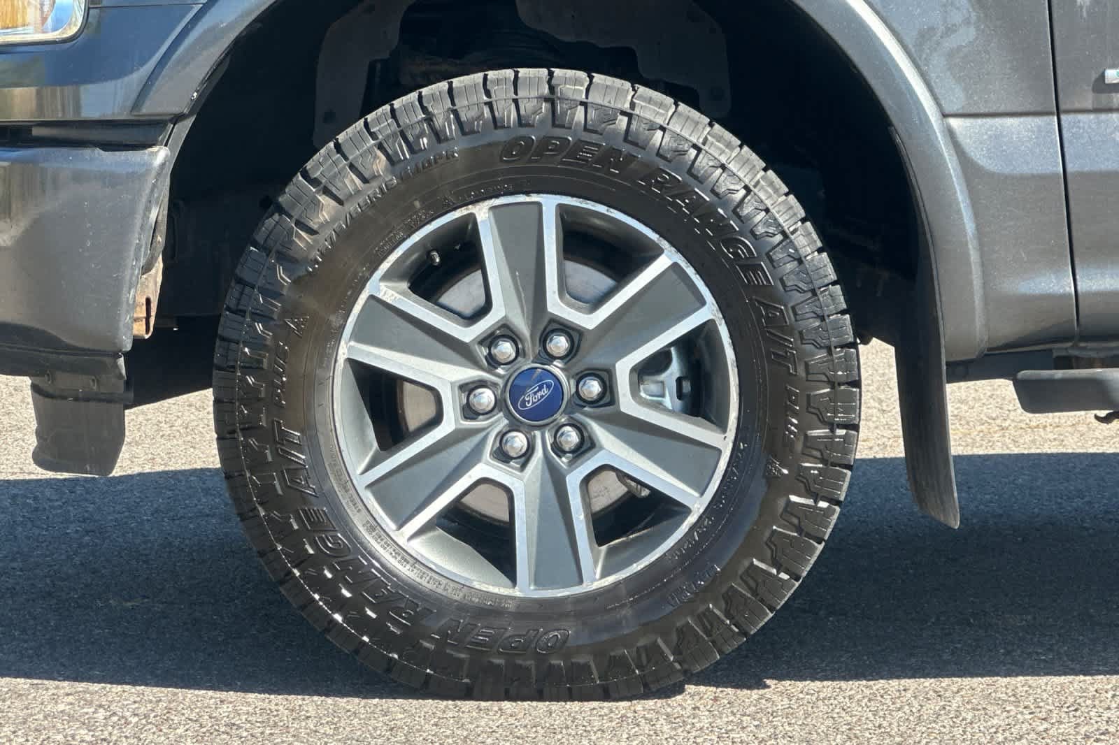 Used 2016 Ford F150 XLT w/ Equipment Group 302A Luxury AWD/4WD image 24