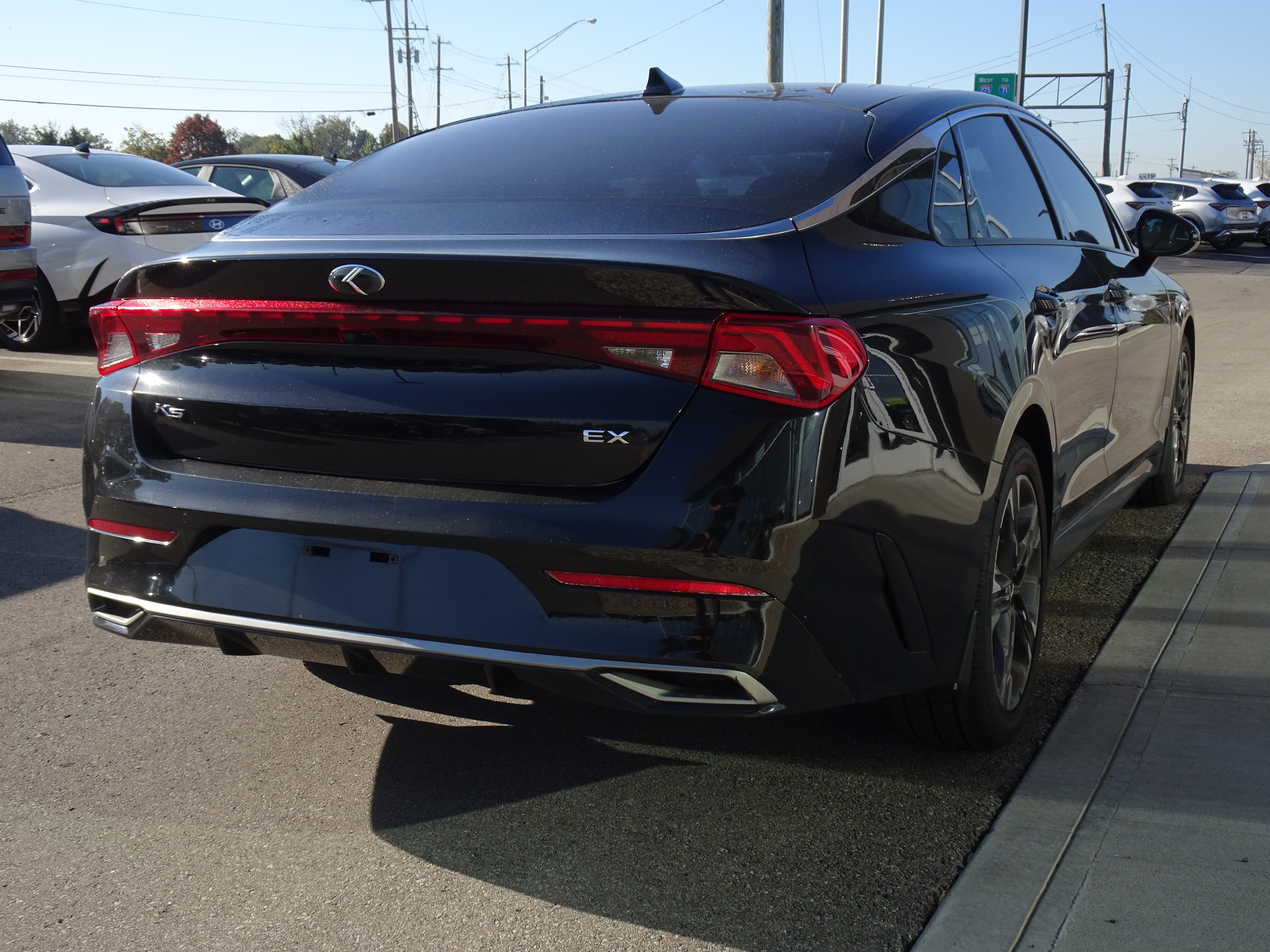 Used 2021 Kia K5 EX w/ EX Premium Package FWD image 5