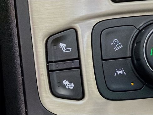 Used 2023 GMC Terrain Denali image 23