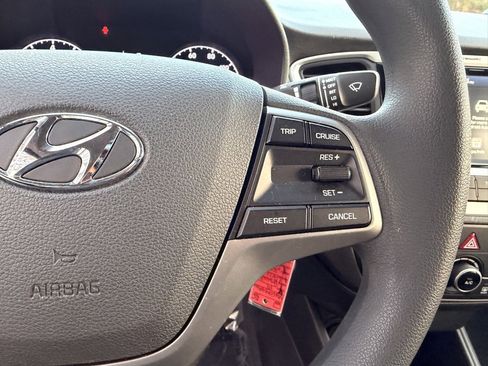 Used 2019 Hyundai Accent SE image 21