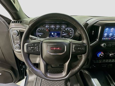 Used 2022 GMC Sierra 1500 AT4 w/ AT4 Preferred Package AWD/4WD image 11