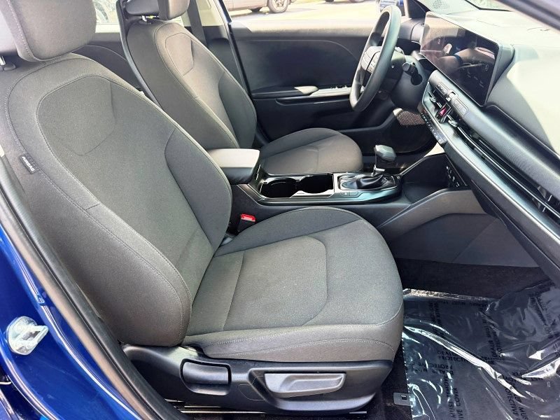 Used 2026 Kia K4 FWD image 16