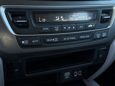 Used 2021 Honda Pilot EX-L image 18