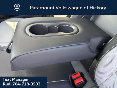 New 2026 Volkswagen Tiguan SE R-Line FWD image 15