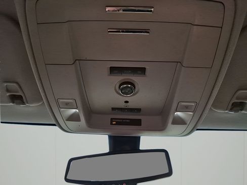 Used 2018 GMC Yukon XL SLE w/ SLE Value Package image 41