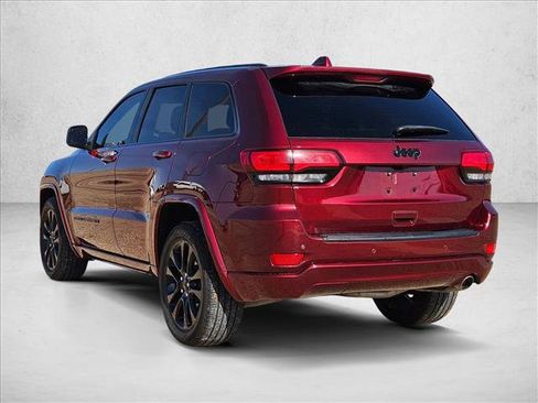 Used 2022 Jeep Grand Cherokee Laredo X RWD image 7