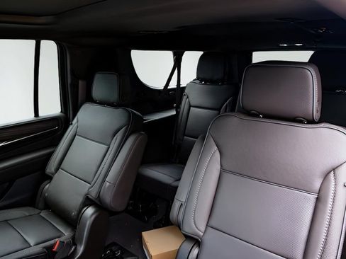 Used 2024 GMC Yukon XL Denali w/ Max Trailering Package AWD/4WD image 18