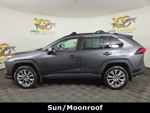 Used 2024 Toyota RAV4 XLE Premium image 4