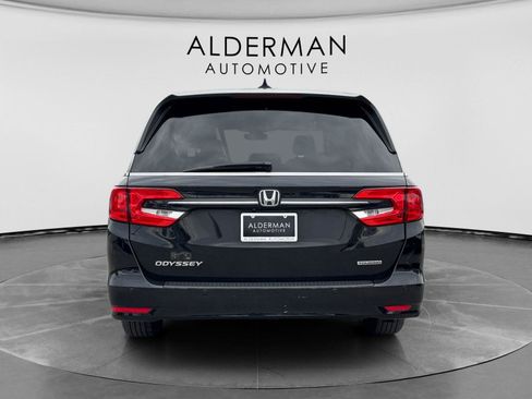 Used 2021 Honda Odyssey Touring image 4