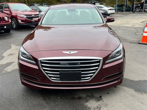 Used 2015 Hyundai Genesis 3.8 image 4