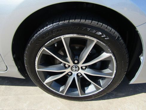 Used 2016 Toyota Camry XSE w/ Moonroof Package FWD image 7